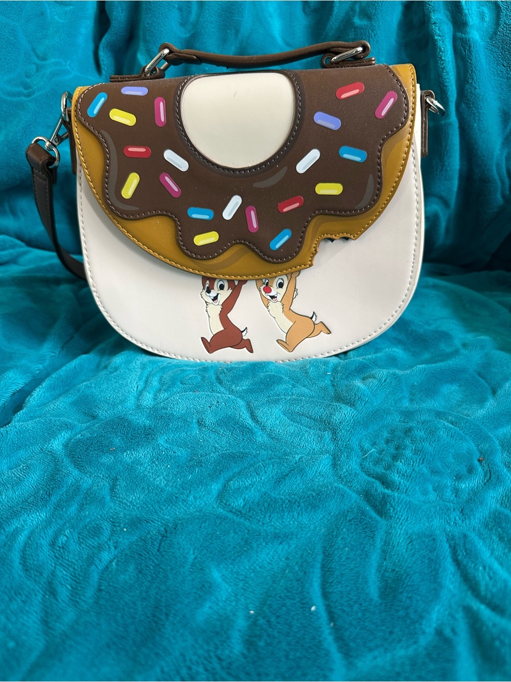 Loungefly White & Brown Donut-Flap Chip 'n' Dale Shoulder Bag NWOT